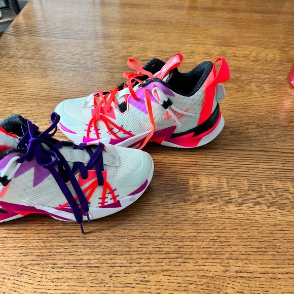 Jordan why not, worn 3 times to wide for my foot - Picture 2 of 6